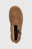 Замшеві чоботи UGG Classic Ultra Mini Zip колір коричневий 1143984 Замшеві чоботи UGG Classic Ultra Mini Zip колір коричневий 1143984