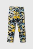 Дитячі бавовняні штани Guess візерунок колір барвистий (3404505)