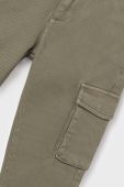 Дитячі штани Mayoral cargo slim колір зелений однотонні Дитячі штани Mayoral cargo slim колір зелений однотонні