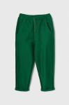Дитячі бавовняні штани United Colors of Benetton колір зелений однотонні (3497556) Дитячі бавовняні штани United Colors of Benetton колір зелений однотонні (3497556)