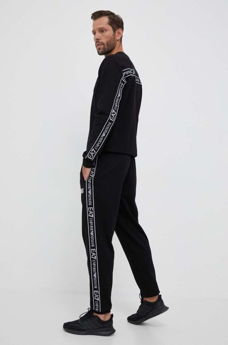 Бавовняні спортивні штани EA7 Emporio Armani колір чорний з принтом (3310106)