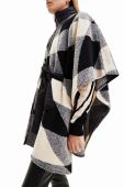 Пончо Desigual 23WAIA37 ACCESSORIES FABRIC PONCHOS колір чорний легке Пончо Desigual 23WAIA37 ACCESSORIES FABRIC PONCHOS колір чорний легке