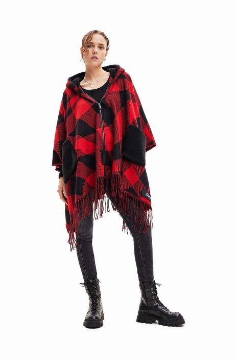 Пончо Desigual 23WAIA39 ACCESSORIES FABRIC PONCHOS колір чорний легке Пончо Desigual 23WAIA39 ACCESSORIES FABRIC PONCHOS колір чорний легке