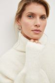 Вовняний светр Gestuz жіночий колір бежевий теплий гольф (3618975)