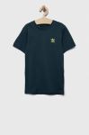 Дитяча бавовняна футболка adidas Originals колір зелений однотонний