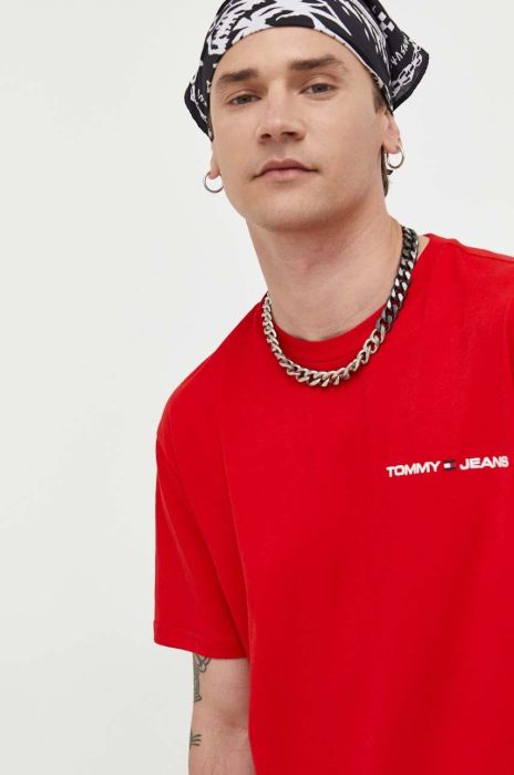 Бавовняна футболка Tommy Jeans колір червоний з аплікацією (3303333) Бавовняна футболка Tommy Jeans колір червоний з аплікацією (3303333)
