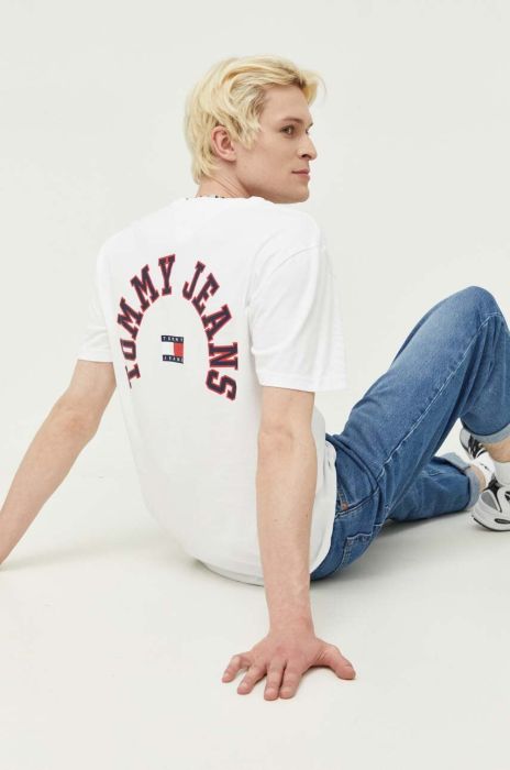 Бавовняна футболка Tommy Jeans колір білий з принтом (3284474) Бавовняна футболка Tommy Jeans колір білий з принтом (3284474)