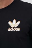Бавовняна футболка adidas Originals колір чорний з принтом (3354648)