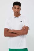 Футболка adidas чоловічий колір білий з аплікацією Футболка adidas чоловічий колір білий з аплікацією