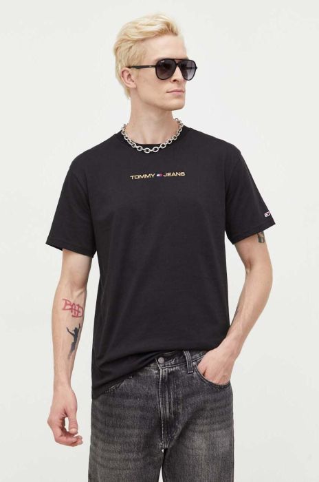 Бавовняна футболка Tommy Jeans колір чорний з аплікацією (3426647) Бавовняна футболка Tommy Jeans колір чорний з аплікацією (3426647)