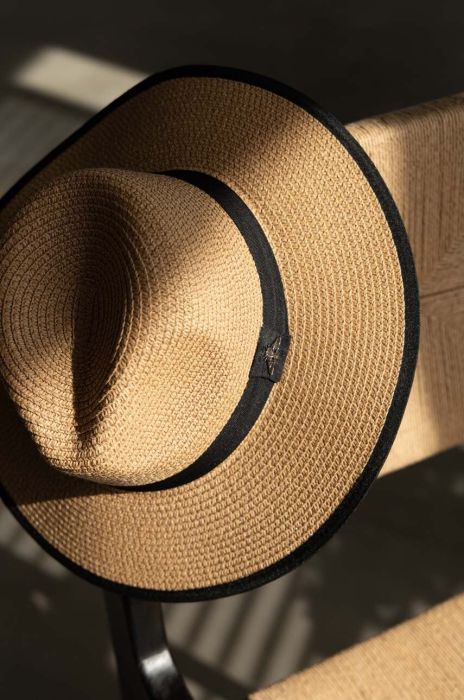 Капелюх Medicine жіночий колір бежевий (3258913) Капелюх Medicine жіночий колір бежевий (3258913)