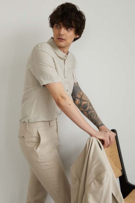 Сорочка Medicine чоловіча колір бежевий regular зі стійкою Сорочка Medicine чоловіча колір бежевий regular зі стійкою