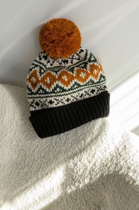 Шапка Medicine з товстого трикотажу колір барвистий (2787588) Шапка Medicine з товстого трикотажу колір барвистий (2787588)