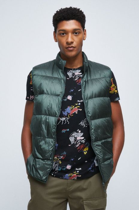 Пухова безрукавка Medicine чоловіча колір зелений Пухова безрукавка Medicine чоловіча колір зелений
