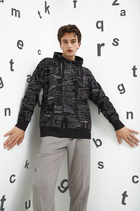 Блузка Medicine чоловіча колір чорний з капюшоном візерунок Блузка Medicine чоловіча колір чорний з капюшоном візерунок