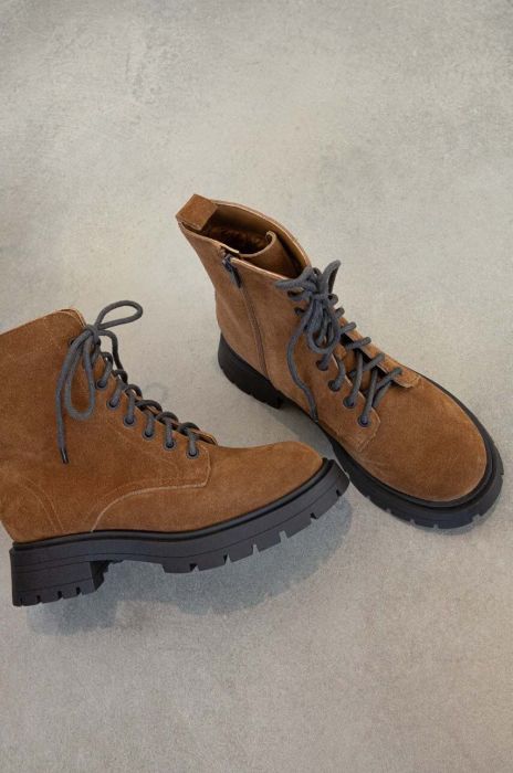 Замшеві черевики Medicine колір коричневий на платформі злегка утеплена Замшеві черевики Medicine колір коричневий на платформі злегка утеплена