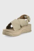 Сандалі Shaka жіночі колір бежевий на платформі
