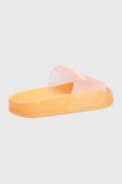 Дитячі шльопанці Guess колір помаранчевий (2268874) Дитячі шльопанці Guess колір помаранчевий (2268874)