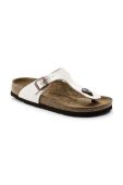 Шкіряні в'єтнамки Birkenstock Gizeh жіночі колір бежевий на плоскому ходу Narrow Width 943873-pearl.wht Шкіряні в'єтнамки Birkenstock Gizeh жіночі колір бежевий на плоскому ходу Narrow Width 943873-pearl.wht