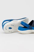 Шльопанці Crocs колір синій (2242440) Шльопанці Crocs колір синій (2242440)