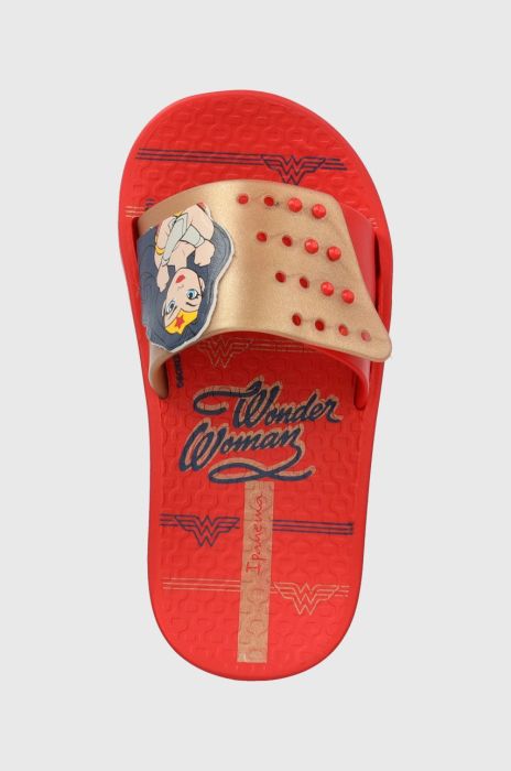 Дитячі шльопанці Ipanema Justice Leag колір червоний Дитячі шльопанці Ipanema Justice Leag колір червоний
