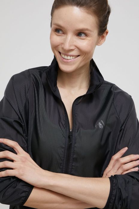 Бігова куртка adidas Performance HC7971 колір чорний перехідна Бігова куртка adidas Performance HC7971 колір чорний перехідна