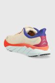 Бігові кросівки Hoka Arahi 6 колір бежевий 1123195-SBFS Бігові кросівки Hoka Arahi 6 колір бежевий 1123195-SBFS