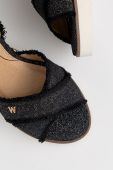 Сандалі Wrangler Maiorca Cross жіночі колір чорний на танкетці Сандалі Wrangler Maiorca Cross жіночі колір чорний на танкетці