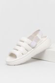 Дитячі сандалі UGG Sport Yeah колір білий Дитячі сандалі UGG Sport Yeah колір білий