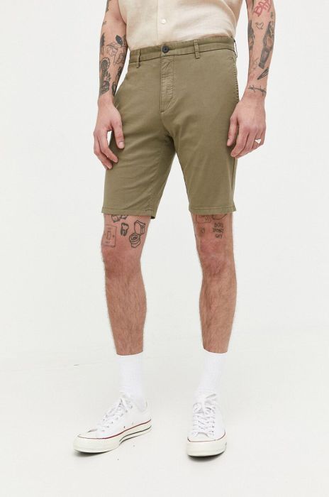 Шорти HUGO чоловічі колір зелений