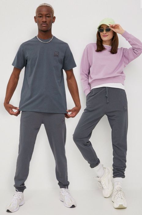 Штани Fila колір сірий з аплікацією Штани Fila колір сірий з аплікацією