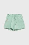 Дитячі бавовняні шорти United Colors of Benetton колір зелений однотонні (2393593)