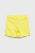 Дитячі шорти United Colors of Benetton колір зелений однотонні (2393606) Дитячі шорти United Colors of Benetton колір зелений однотонні (2393606)