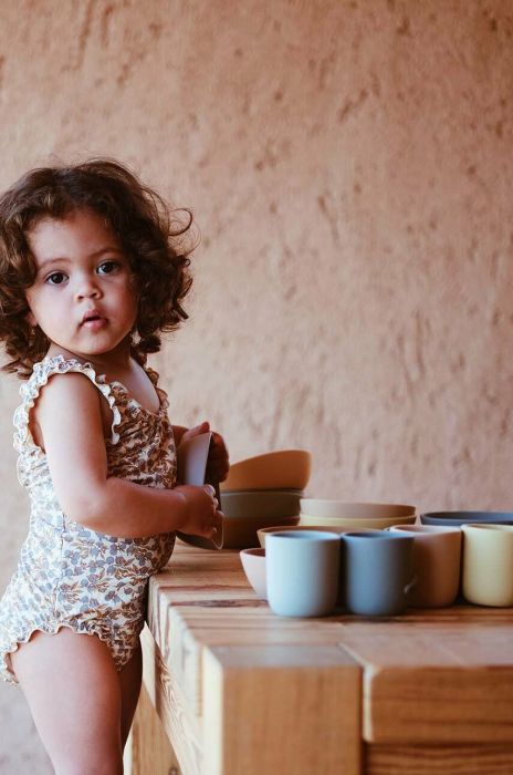 Суцільний дитячий купальник Konges Sl?jd колір бежевий (2999657) Суцільний дитячий купальник Konges Sl?jd колір бежевий (2999657)