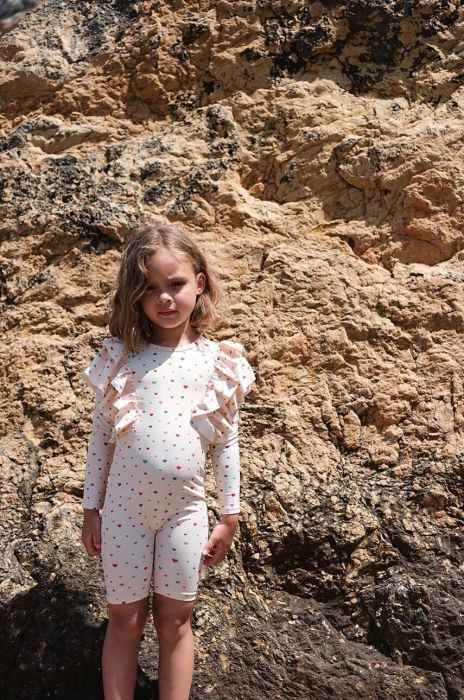 Суцільний дитячий купальник Konges Sl?jd колір бежевий (2999731) Суцільний дитячий купальник Konges Sl?jd колір бежевий (2999731)