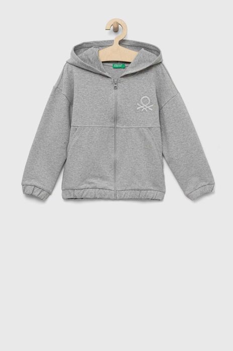Дитяча кофта United Colors of Benetton колір сірий з капюшоном з аплікацією (3237990) Дитяча кофта United Colors of Benetton колір сірий з капюшоном з аплікацією (3237990)