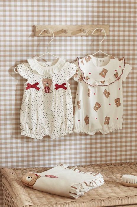 Комбінезон для немовлят Mayoral Newborn 2-pack колір бежевий (3057546) Комбінезон для немовлят Mayoral Newborn 2-pack колір бежевий (3057546)