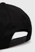 Бавовняна бейсболка Armani Exchange колір чорний з аплікацією (3027643)
