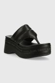 Шкіряні в'єтнамки Tommy Jeans SANDAL PADDED жіночі колір чорний на платформі EN0EN02075