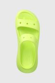 Шльопанці Crocs CLASSIC CRUSH SANDAL жіночі колір зелений на платформі 207670 207670.3UH-3UH