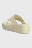 В'єтнамки Crocs Brooklyn Flip жіночі колір бежевий на платформі 208727 В'єтнамки Crocs Brooklyn Flip жіночі колір бежевий на платформі 208727