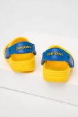Дитячі шльопанці Crocs колір жовтий (3112588) Дитячі шльопанці Crocs колір жовтий (3112588)