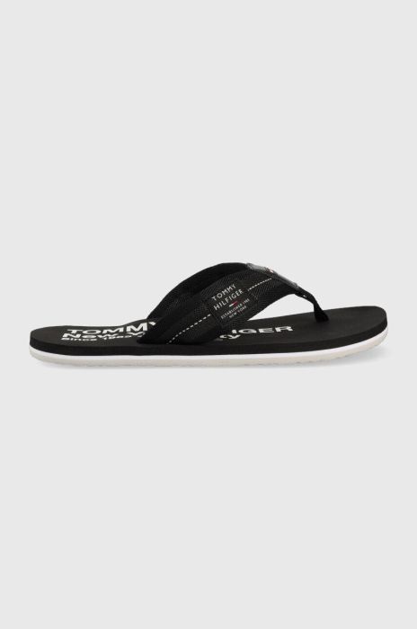 В'єтнамки Tommy Hilfiger FM0FM04410 HILFIGER PATCH BEACH SANDAL чоловічі колір чорний В'єтнамки Tommy Hilfiger FM0FM04410 HILFIGER PATCH BEACH SANDAL чоловічі колір чорний