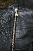 Шкіряна куртка Patrizia Pepe жіноча колір чорний перехідна Шкіряна куртка Patrizia Pepe жіноча колір чорний перехідна