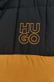 Безрукавка HUGO чоловічий колір коричневий зимовий Безрукавка HUGO чоловічий колір коричневий зимовий