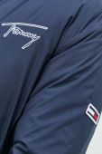 Куртка Tommy Jeans чоловіча колір синій перехідна (2848750) Куртка Tommy Jeans чоловіча колір синій перехідна (2848750)