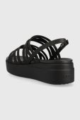 Сандалі Crocs Brooklyn Strappy Low Wedge жіночі колір чорний на платформі 206751 Сандалі Crocs Brooklyn Strappy Low Wedge жіночі колір чорний на платформі 206751