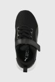 Дитячі кросівки Puma Flyer Runner V PS колір чорний Дитячі кросівки Puma Flyer Runner V PS колір чорний