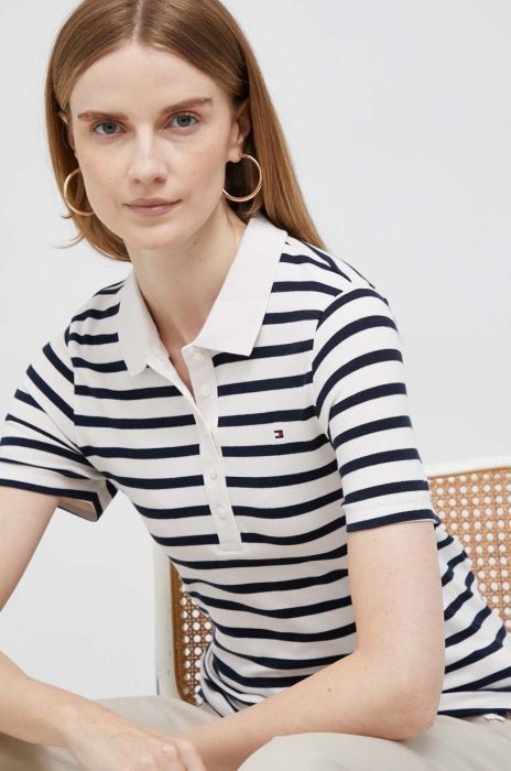 Футболка Tommy Hilfiger жіночий колір бежевий (3095042) Футболка Tommy Hilfiger жіночий колір бежевий (3095042)