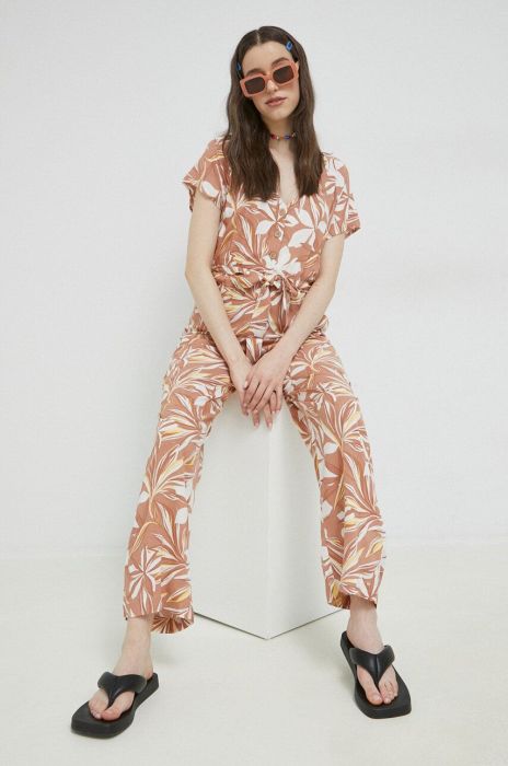 Комбінезон Roxy колір коричневий декольте трикутник Комбінезон Roxy колір коричневий декольте трикутник